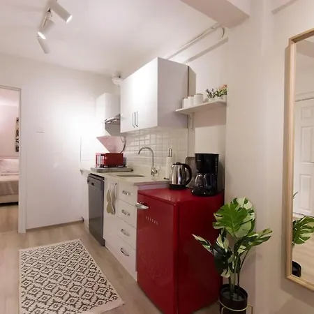 Fully Renovated 2br Flat In Prime Location At Moda Apartment