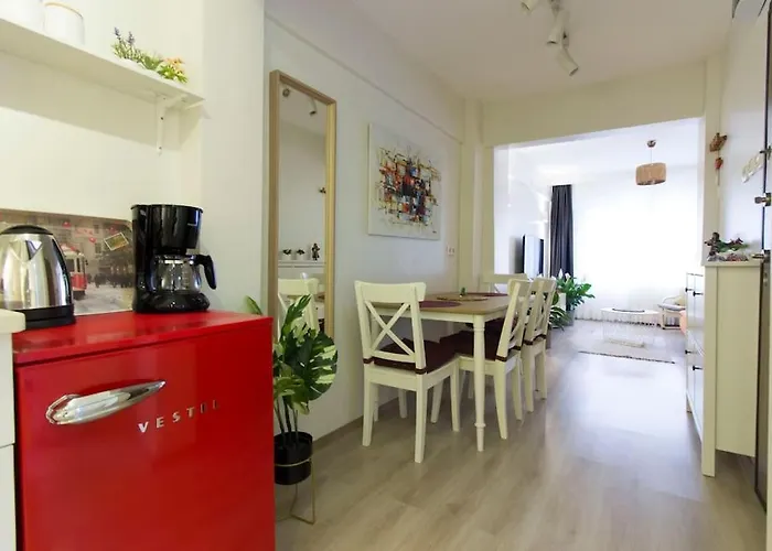 Apartmán Fully Renovated 2br Flat In Prime Location At Moda *