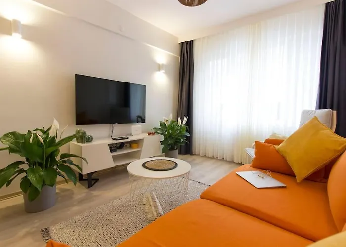 Apartmán Fully Renovated 2br Flat In Prime Location At Moda *