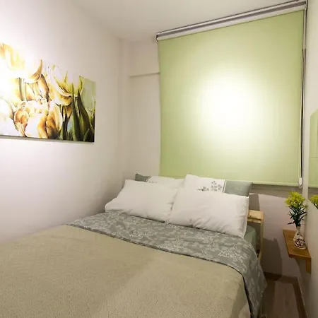 Apartamento Fully Renovated 2br Flat In Prime Location At Moda Istambul