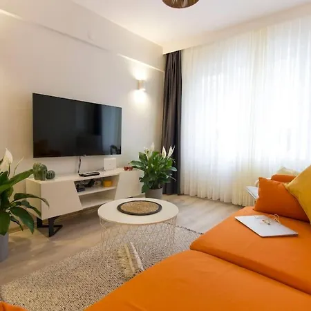 Apartamento Fully Renovated 2br Flat In Prime Location At Moda *